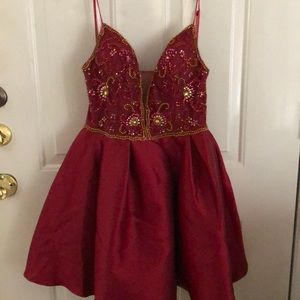 Red mini jewel dress!❤️